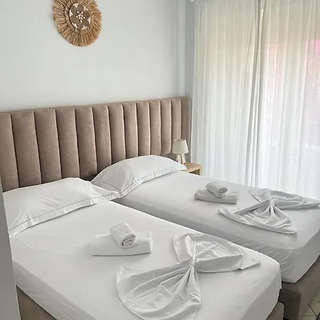 Helios Guest house *