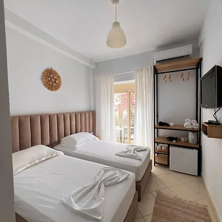 Helios Guest house Sarande